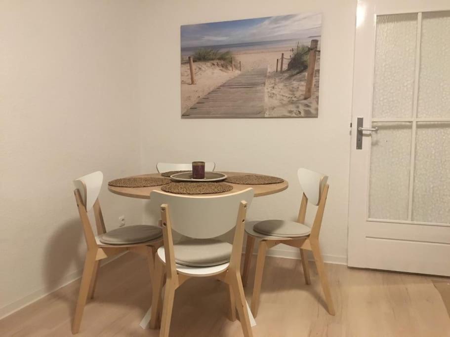 Schoene 2-Zimmerwohnung, 10 Geh-Minuten Zum Strand Тиммендорфер-Штранд Экстерьер фото